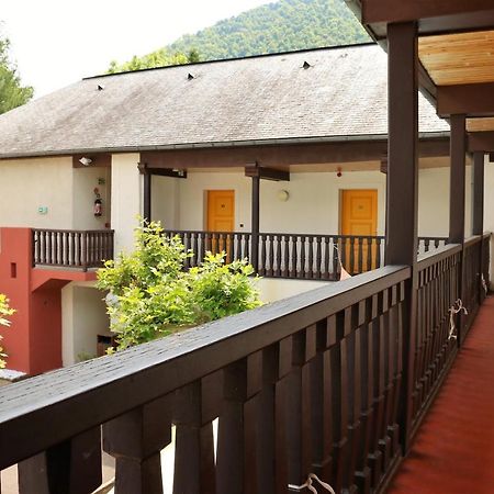 Auberge De La Vallee D'Ossau Izest Exterior foto