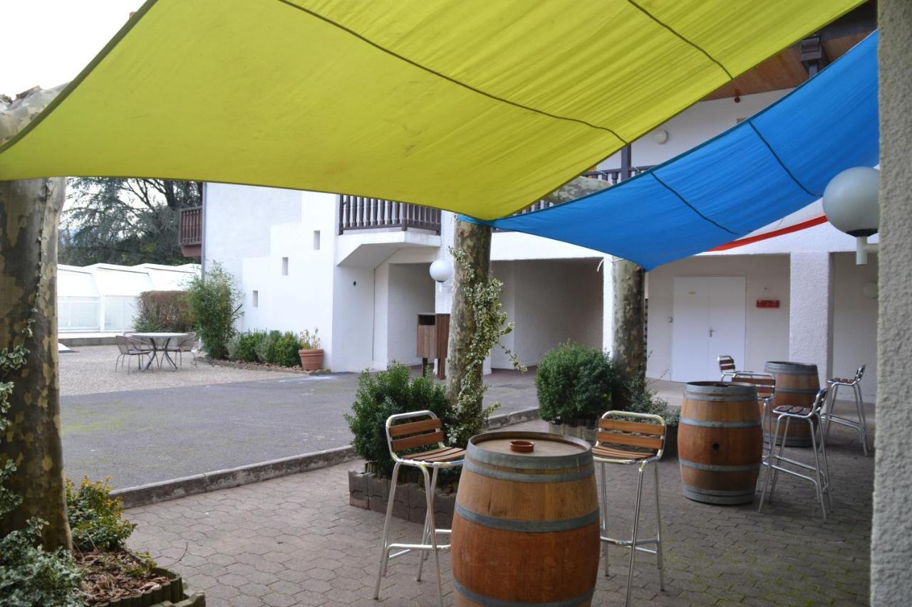 Auberge De La Vallee D'Ossau Izest Exterior foto